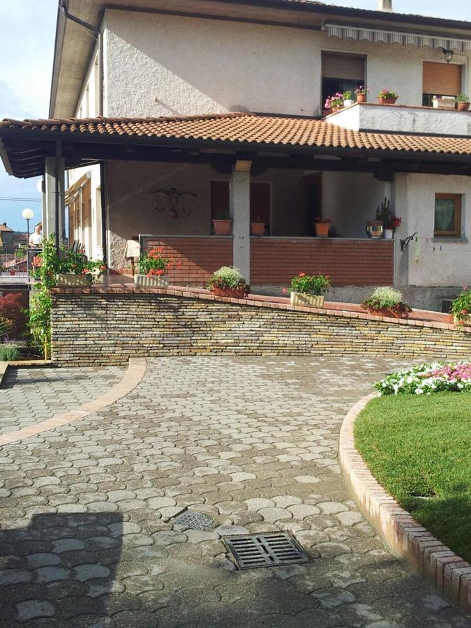 Отель Ristorante Primula Bianca Варци Экстерьер фото
