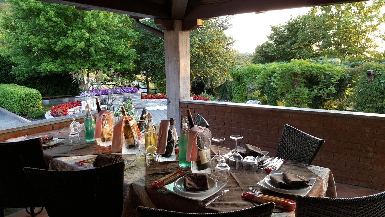 Отель Ristorante Primula Bianca Варци Экстерьер фото